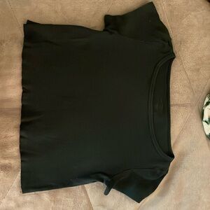 Brandy Melville short sleeve top